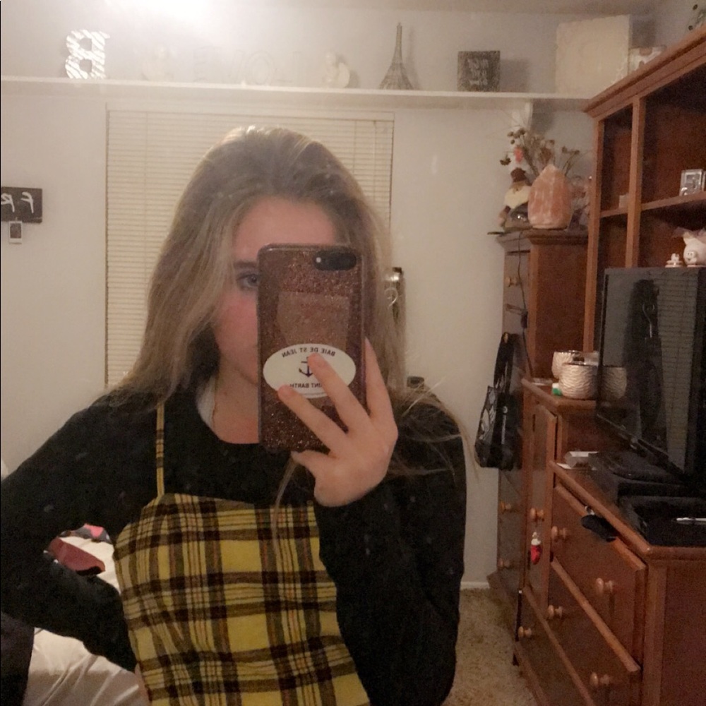 Meet your Posher, Brenna